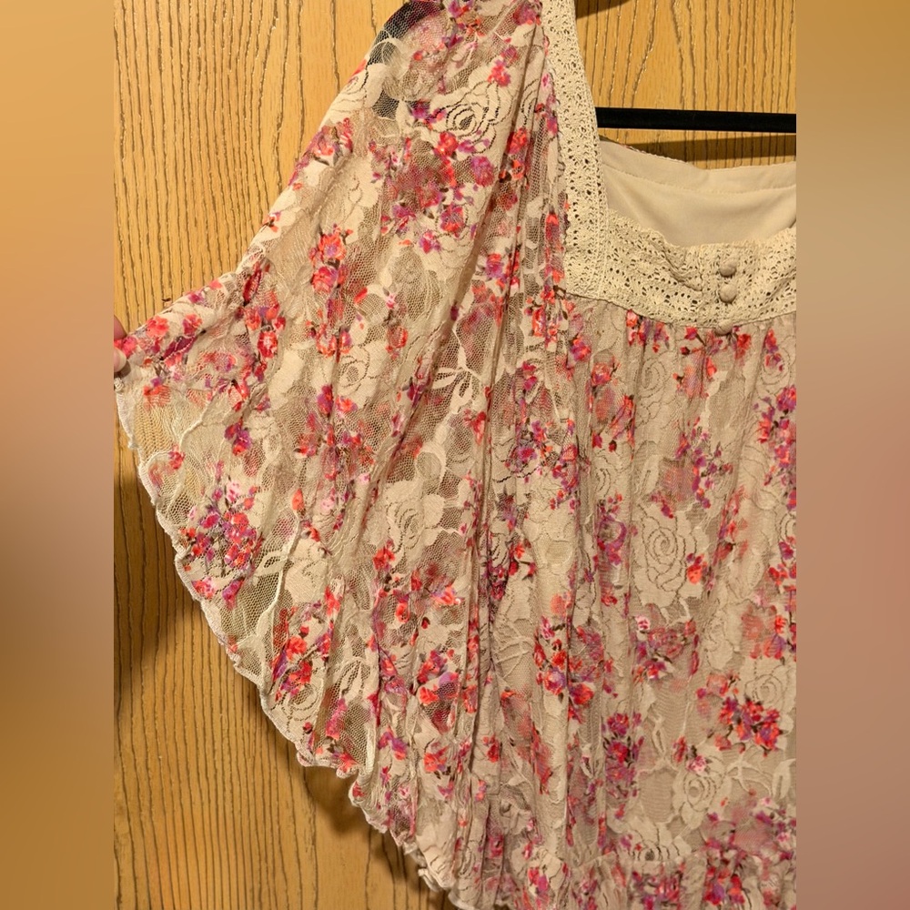 NY Collection Floral Lace Blouse - Cream and Pink - Picture 2 of 4